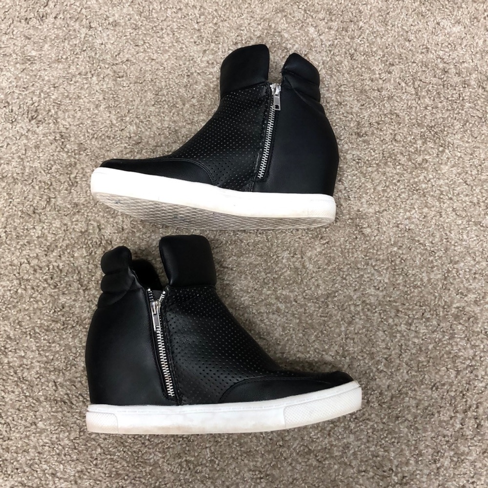 💕Steve Madden Black Hightop Wedges💕 - Picture 6 of 8